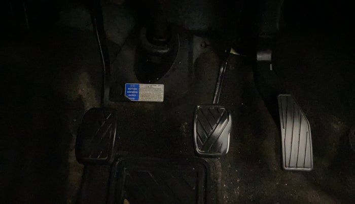 2017 Maruti IGNIS DELTA 1.3, Diesel, Manual, 83,220 km, Pedals