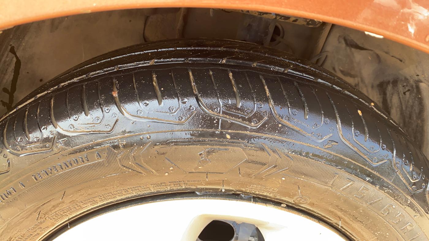 2017 Tata TIGOR XT PETROL, Petrol, Manual, 59,939 km, Right Front Tyre Tread