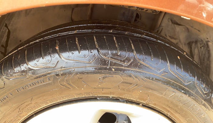 2017 Tata TIGOR XT PETROL, Petrol, Manual, 59,939 km, Right Front Tyre Tread