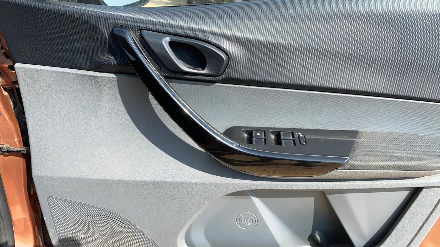 2017 Tata TIGOR XT PETROL, Petrol, Manual, 59,939 km, Driver Side Door Panels Control