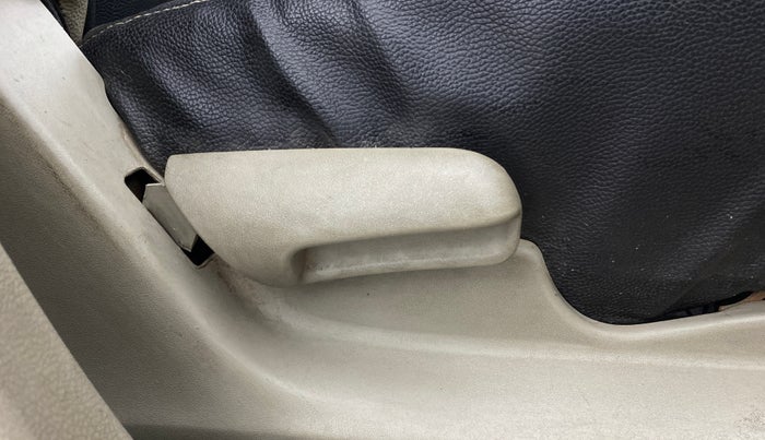 2015 Maruti Celerio VXI, Petrol, Manual, 73,944 km, Driver Side Adjustment Panel