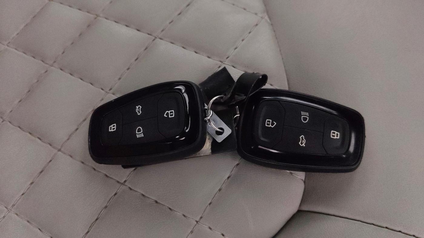 2022 Tata NEXON XZA PLUS (O) PETROL, Petrol, Automatic, 35,821 km, Key Close Up