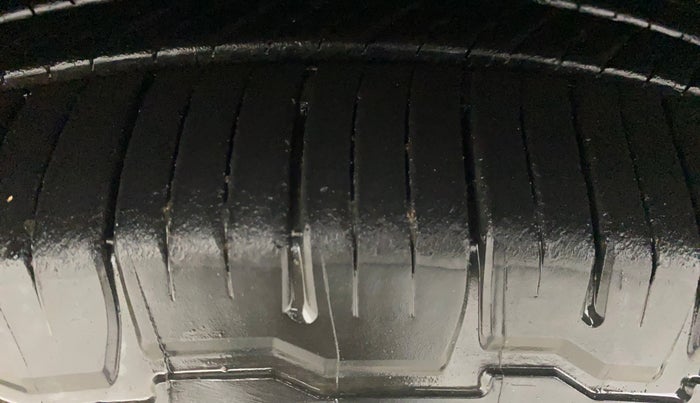 2017 Hyundai Santa Fe 4 WD AT, Diesel, Automatic, 61,184 km, Right Rear Tyre Tread