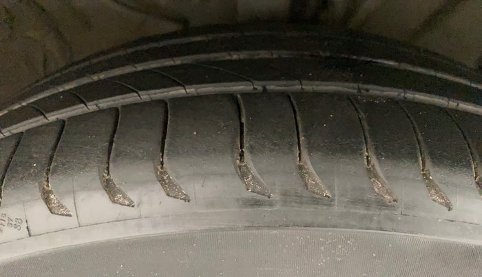 2019 KIA SELTOS GTX PLUS DCT 1.4 PETROL, Petrol, Automatic, 76,470 km, Right Front Tyre Tread