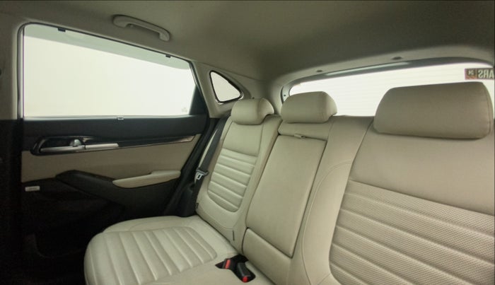2019 KIA SELTOS GTX PLUS DCT 1.4 PETROL, Petrol, Automatic, 76,470 km, Right Side Rear Door Cabin