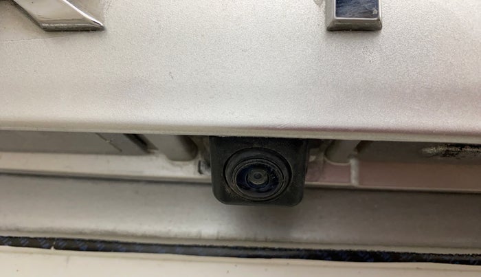 2019 Renault TRIBER RXZ, Petrol, Manual, 64,351 km, Parking Camera