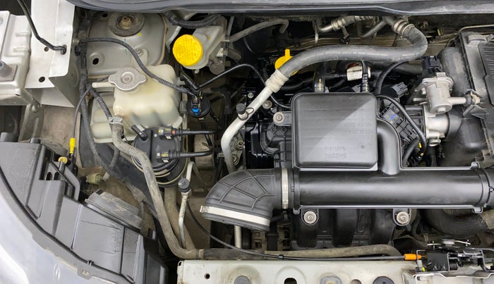 2019 Renault TRIBER RXZ, Petrol, Manual, 64,351 km, Engine View - Right