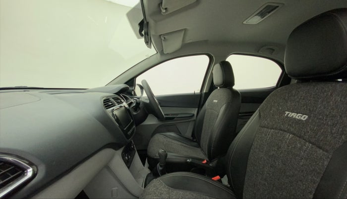 2020 Tata Tiago XZ PLUS PETROL, Petrol, Manual, 25,085 km, Right Side Front Door Cabin