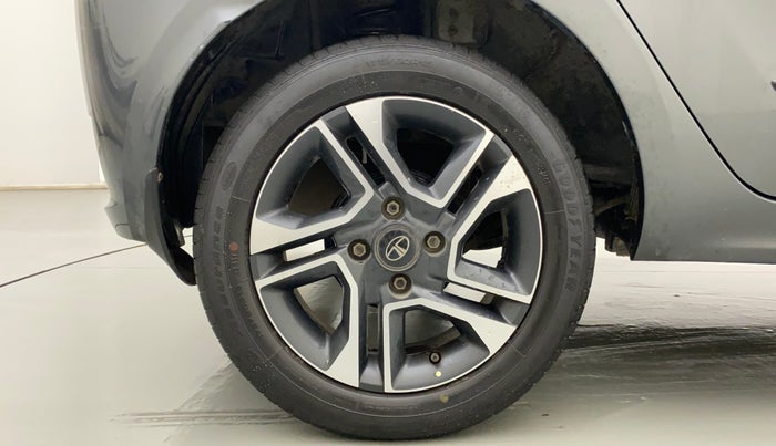 2020 Tata Tiago XZ PLUS PETROL, Petrol, Manual, 25,085 km, Right Rear Wheel