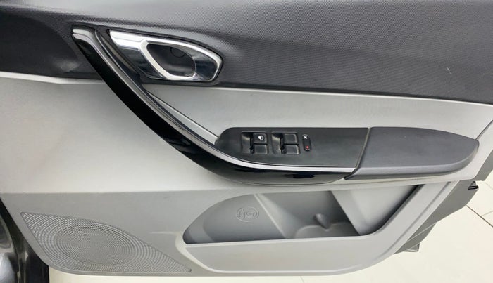 2020 Tata Tiago XZ PLUS PETROL, Petrol, Manual, 25,085 km, Driver Side Door Panels Control