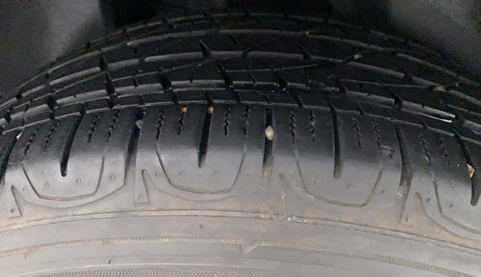 2018 Jeep Compass LIMITED 2.0 DIESEL, Diesel, Manual, 92,258 km, Right Rear Tyre Tread