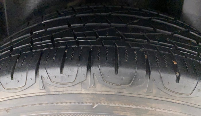 2018 Jeep Compass LIMITED 2.0 DIESEL, Diesel, Manual, 92,258 km, Left Rear Tyre Tread