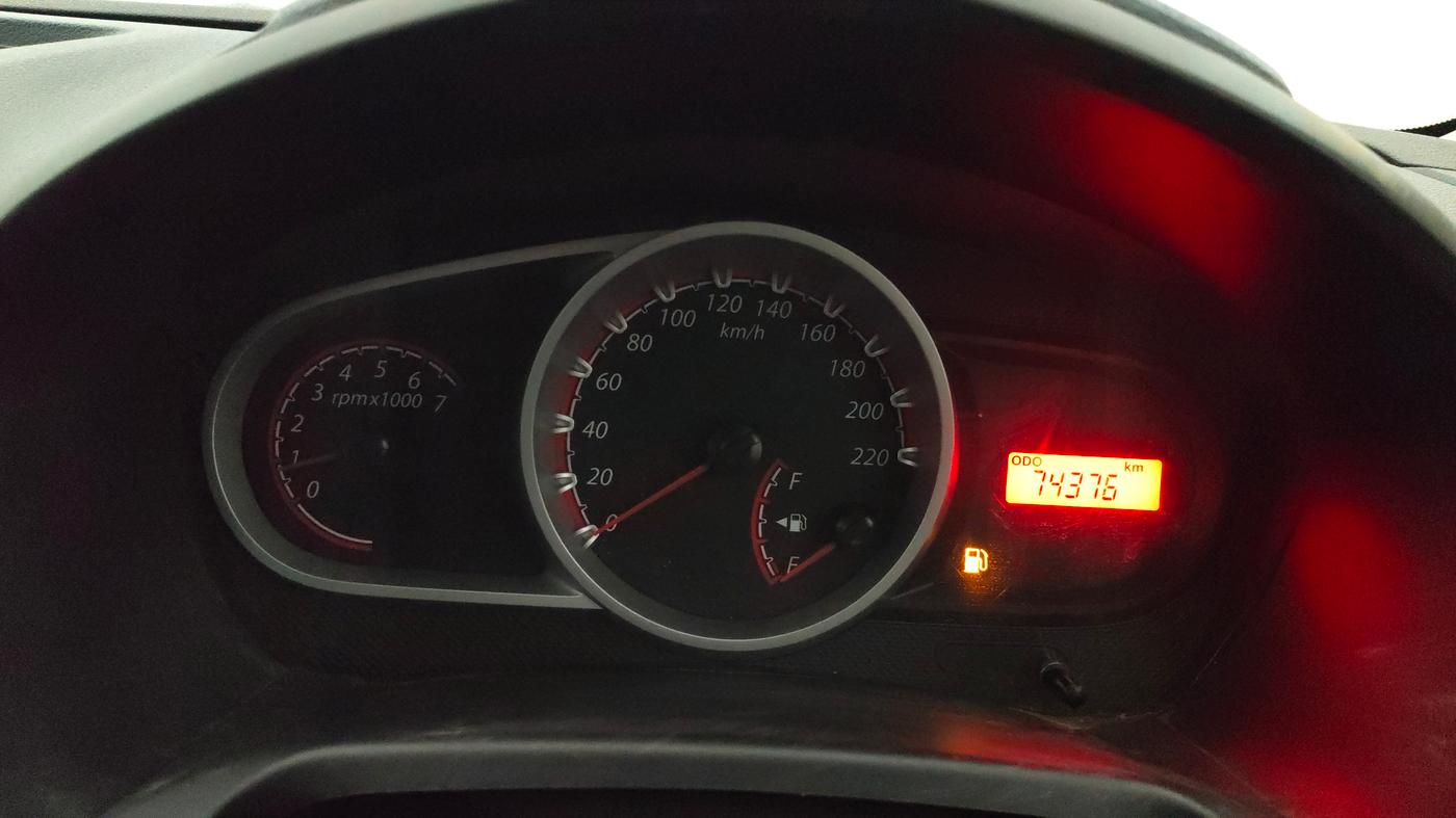 2014 Ford Figo TITANIUM 1.2 PETROL, Petrol, Manual, 74,354 km, Odometer Image