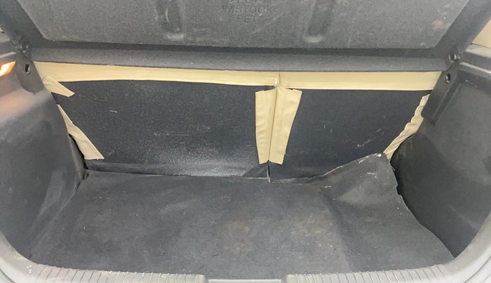 2013 Hyundai i20 SPORTZ 1.2, Petrol, Manual, 30,921 km, Boot Inside