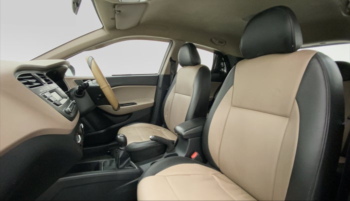2019 Hyundai Elite i20 1.2 MAGNA PLUS VTVT, Petrol, Manual, 36,301 km, Right Side Front Door Cabin