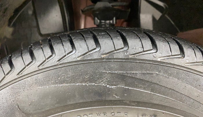 2019 Renault Kwid RXT 1.0, Petrol, Manual, 76,282 km, Left Front Tyre Tread