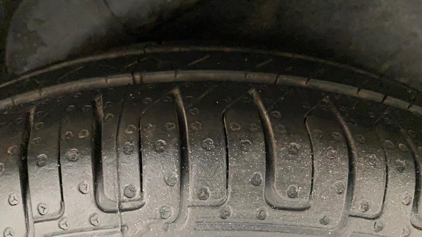 2010 Hyundai i10 SPORTZ 1.2, Petrol, Manual, 75,323 km, Left Rear Tyre Tread