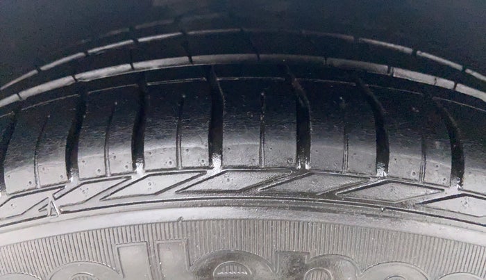 2011 BMW 5 Series 525D 3.0, Diesel, Automatic, 39,176 km, Right Rear Tyre Tread