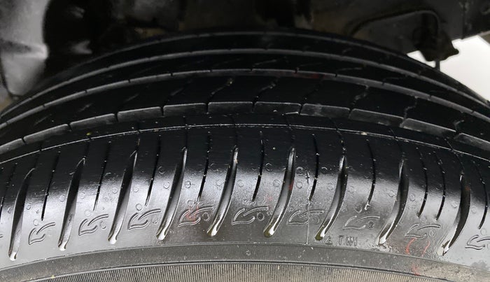 2020 Hyundai VENUE SX PLUS 1.0 TURBO DCT, Petrol, Automatic, 26,640 km, Left Rear Tyre Tread