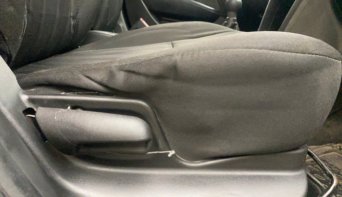 2013 Maruti Swift VXI, Petrol, Manual, 94,966 km, Driver Side Adjustment Panel