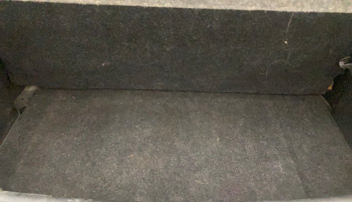 2013 Maruti Swift VXI, Petrol, Manual, 94,966 km, Boot Inside