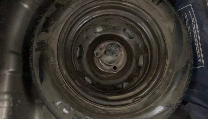 2016 Renault Kwid RXT 1.0 AMT, Petrol, Automatic, 43,085 km, Spare Tyre