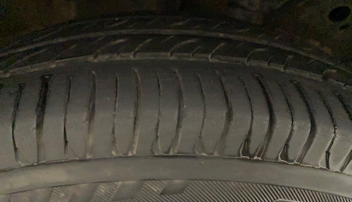 2014 Maruti Wagon R 1.0 LXI CNG, CNG, Manual, 71,685 km, Right Rear Tyre Tread