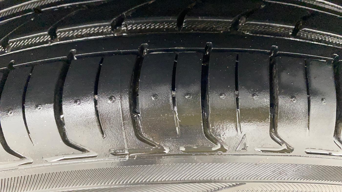 2018 Toyota YARIS VX CVT, Petrol, Automatic, 43,044 km, Right Rear Tyre Tread