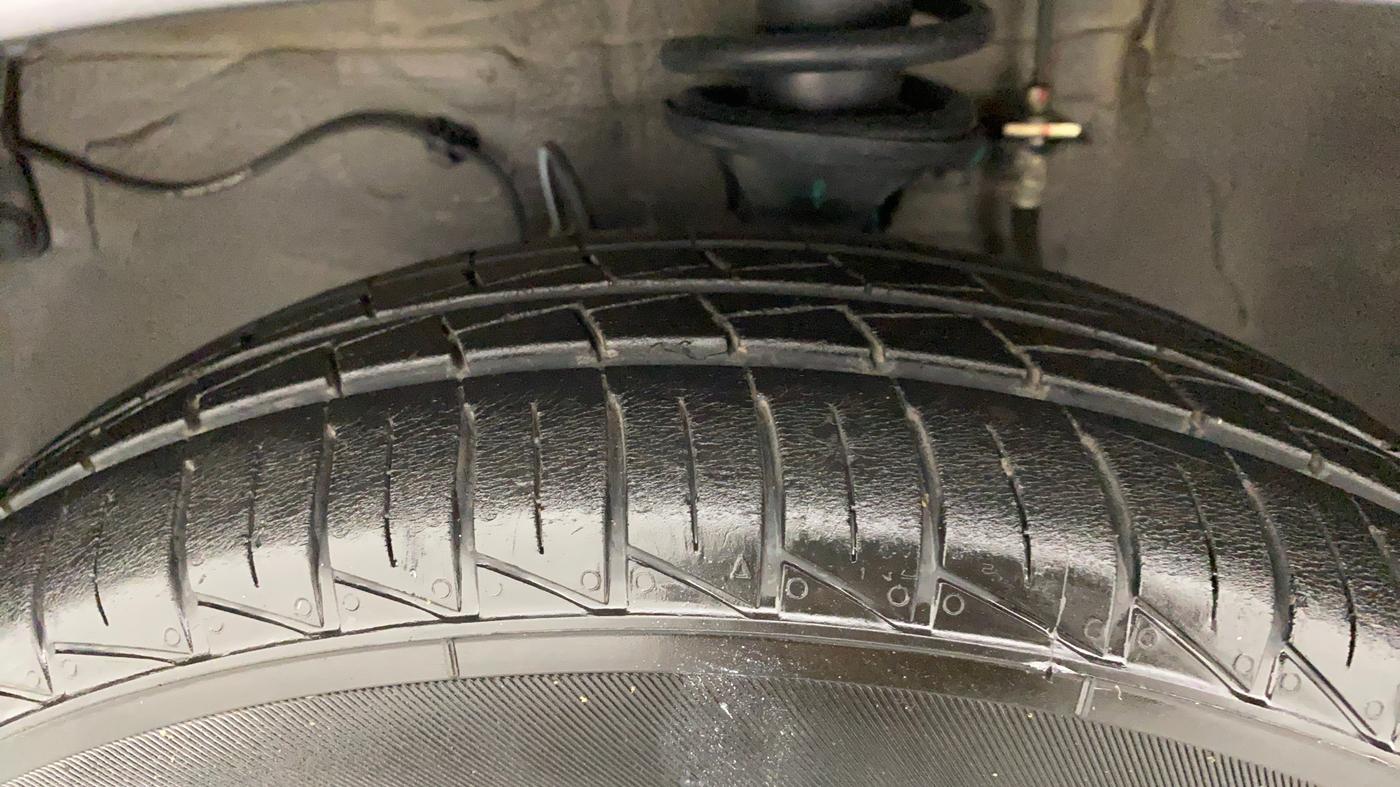 2020 Maruti Alto LXI, Petrol, Manual, 3,032 km, Left Front Tyre Tread