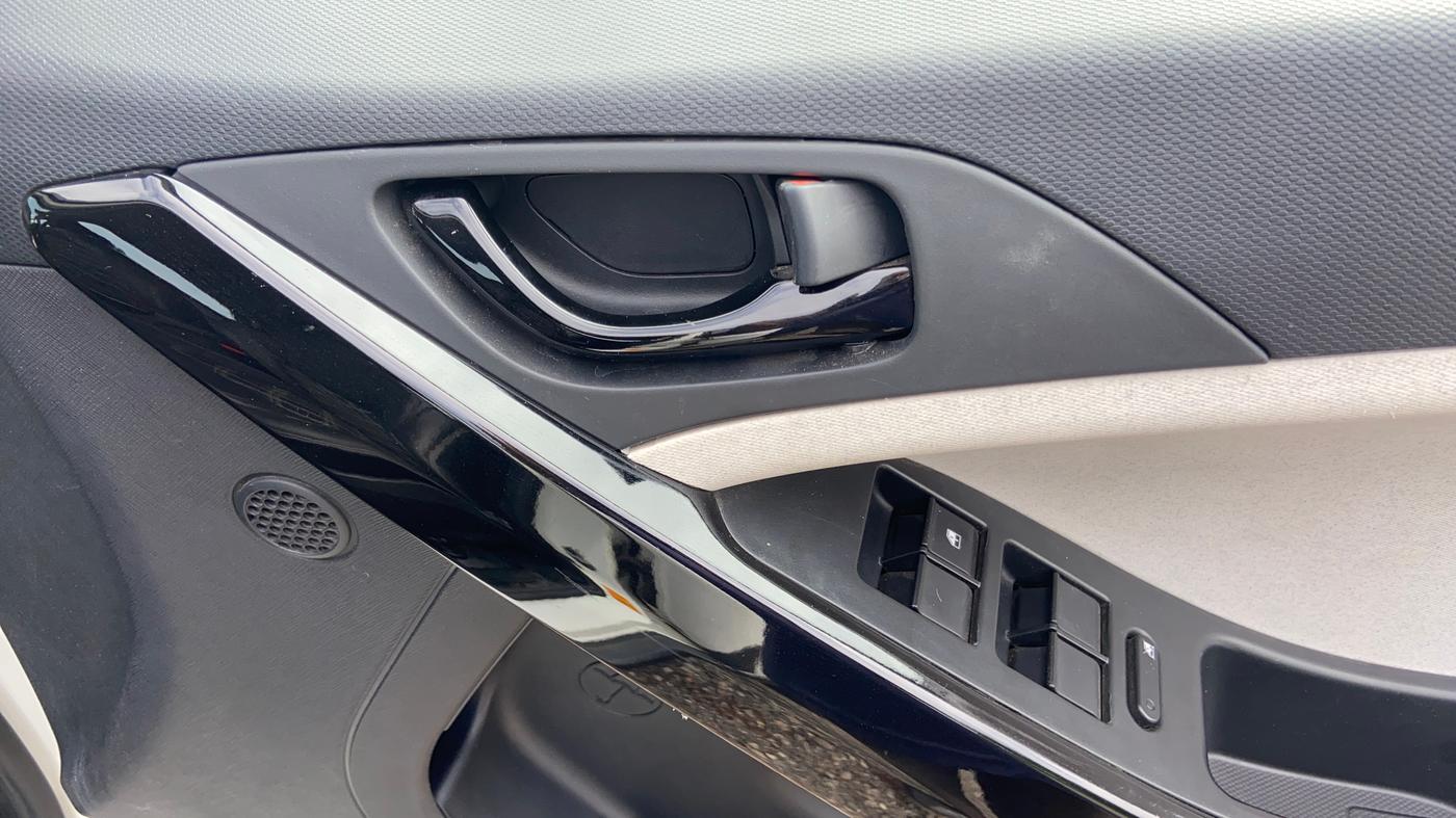2023 Tata NEXON PURE 1.2 PETROL, Petrol, Manual, 4,145 km, Driver Side Door Panels Control
