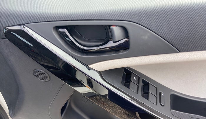 2023 Tata NEXON PURE 1.2 PETROL, Petrol, Manual, 4,096 km, Driver Side Door Panels Control