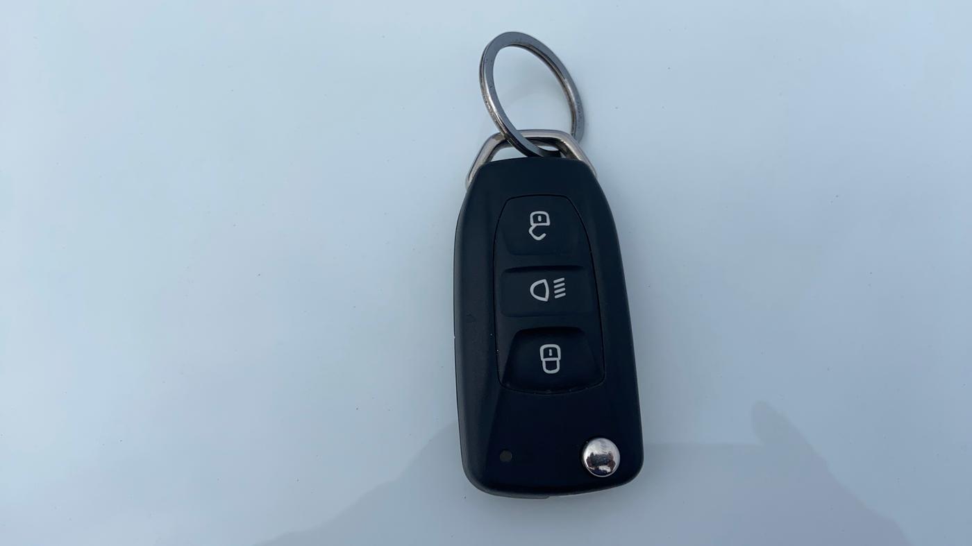2023 Tata NEXON PURE 1.2 PETROL, Petrol, Manual, 4,145 km, Key Close Up