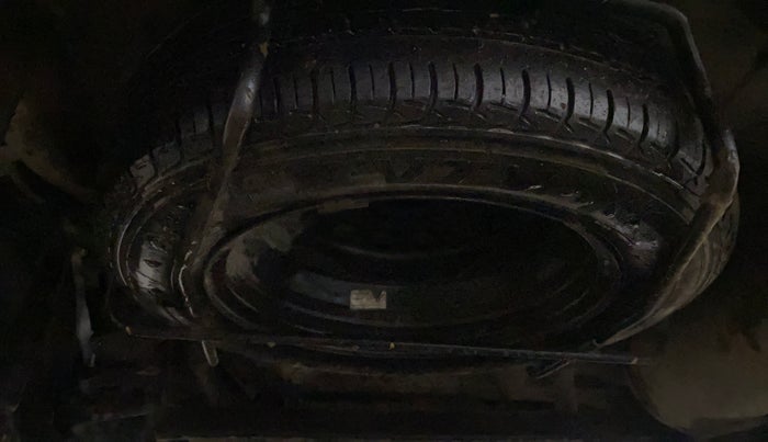 2014 Maruti Ertiga VXI CNG, CNG, Manual, 77,691 km, Spare Tyre