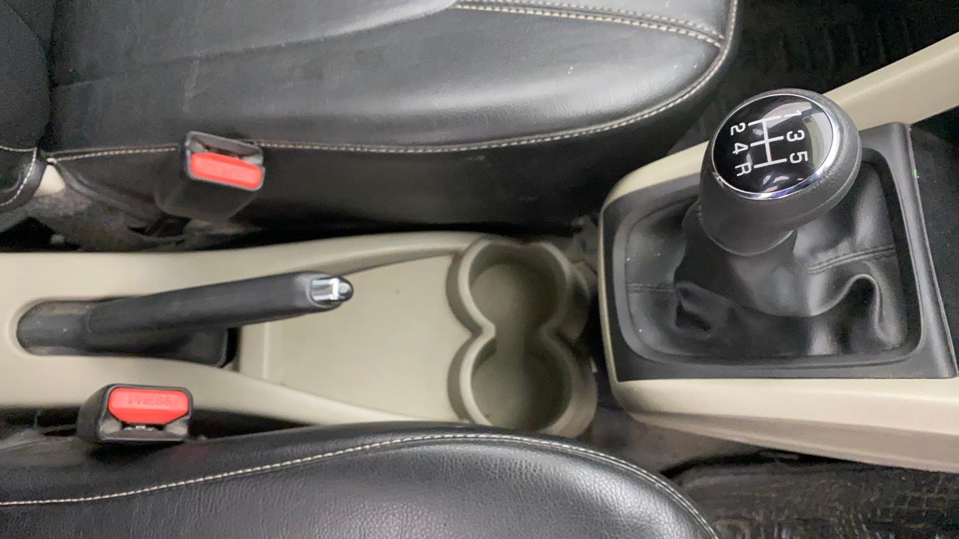 2016 Maruti Celerio VXI, Petrol, Manual, 67,717 km, Gear Lever