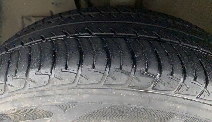 2019 Maruti New Wagon-R VXI 1.2, Petrol, Manual, 47,181 km, Left Front Tyre Tread