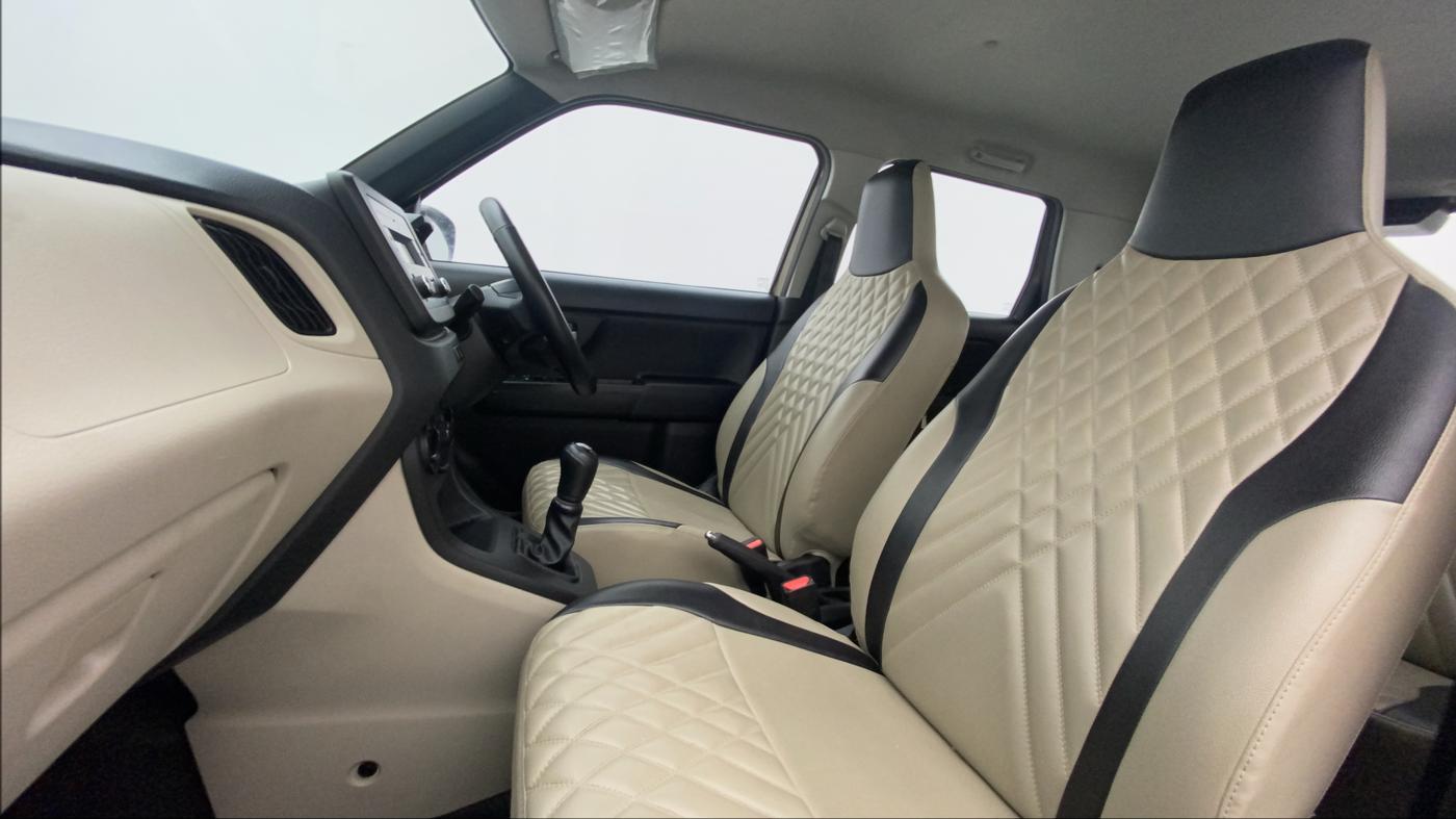 2019 Maruti New Wagon-R VXI 1.2, Petrol, Manual, 47,181 km, Right Side Front Door Cabin