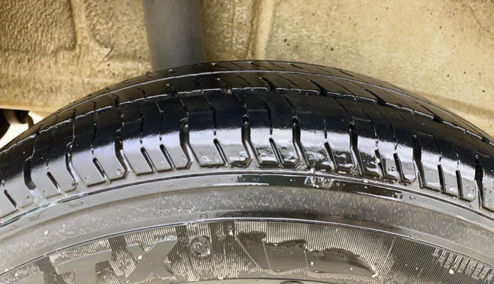 2020 Maruti New Wagon-R LXI CNG 1.0, CNG, Manual, 65,511 km, Right Rear Tyre Tread