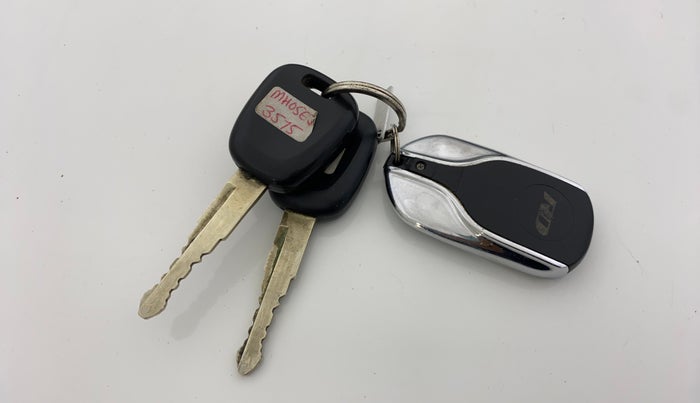 2020 Maruti New Wagon-R LXI CNG 1.0, CNG, Manual, 65,511 km, Key Close Up