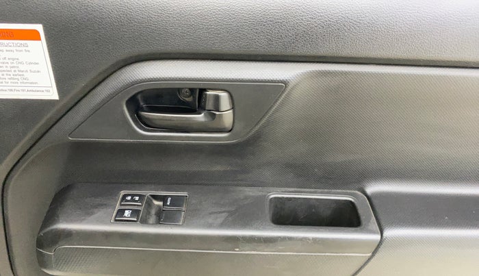 2020 Maruti New Wagon-R LXI CNG 1.0, CNG, Manual, 65,511 km, Driver Side Door Panels Control