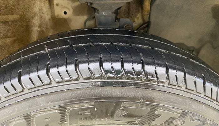 2020 Maruti New Wagon-R LXI CNG 1.0, CNG, Manual, 65,511 km, Right Front Tyre Tread