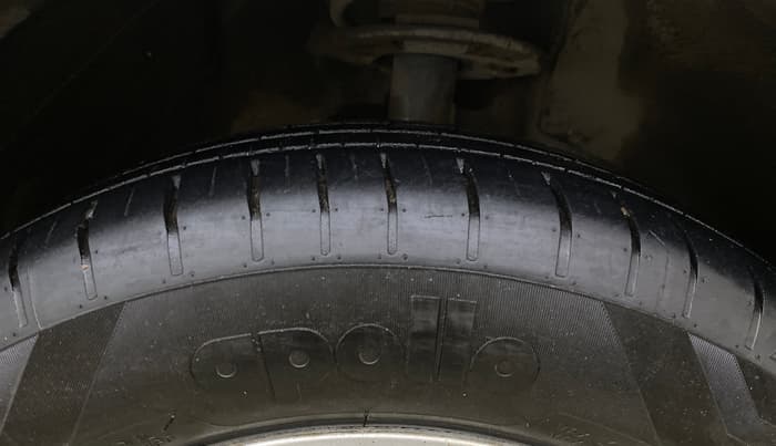 2023 Maruti Swift ZXI AMT, Petrol, Automatic, 20,080 km, Right Front Tyre Tread