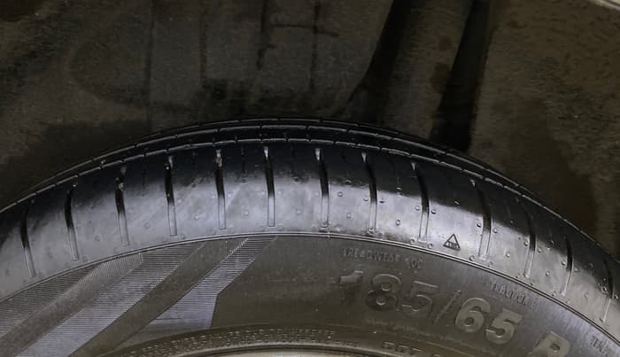 2023 Maruti Swift ZXI AMT, Petrol, Automatic, 20,080 km, Left Rear Tyre Tread