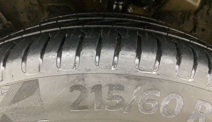 2020 KIA SELTOS HTX 1.5 PETROL, Petrol, Manual, 1,07,498 km, Left Front Tyre Tread