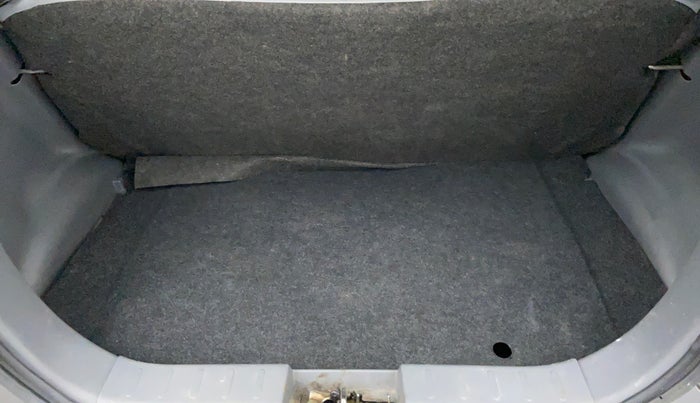 2014 Maruti Alto 800 LXI, Petrol, Manual, 28,635 km, Boot Inside