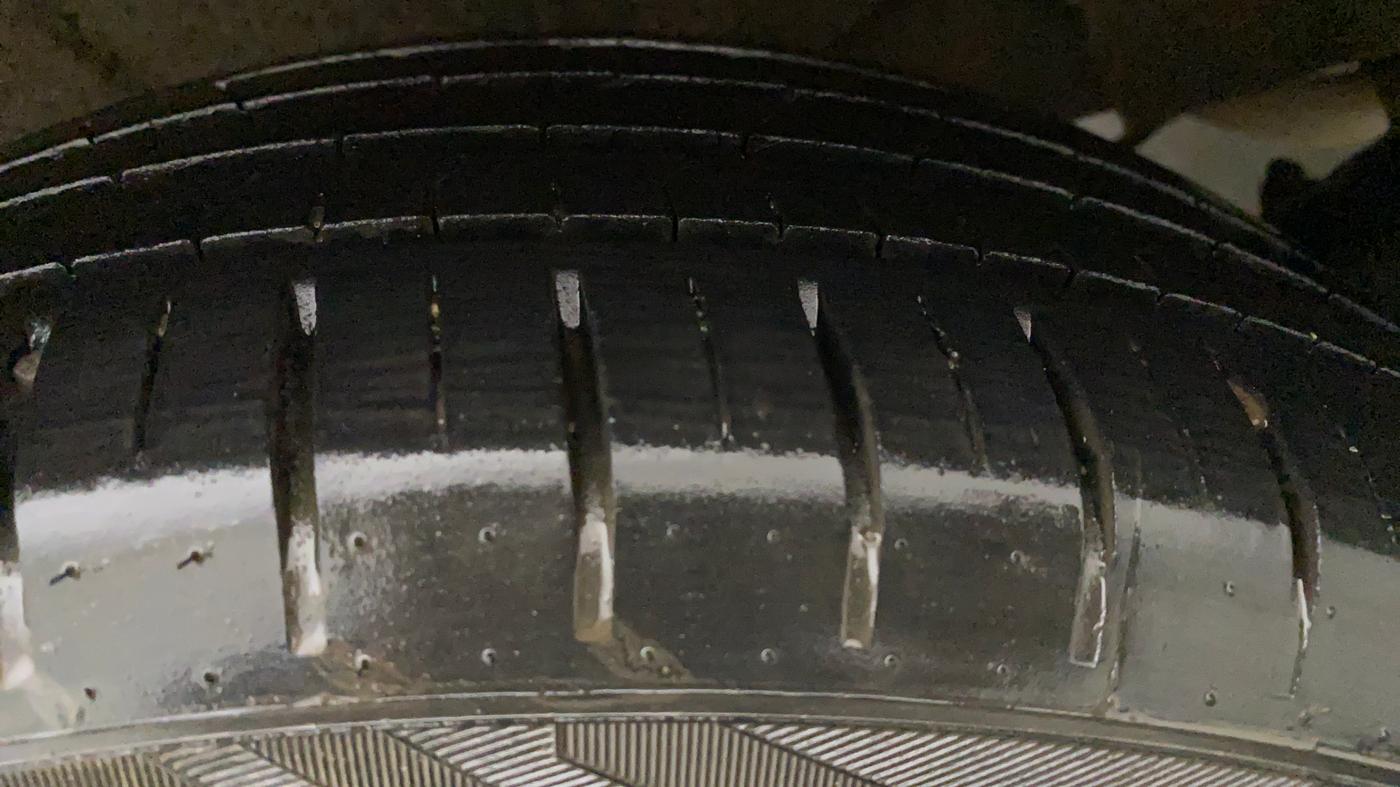 2020 Maruti Baleno ZETA PETROL 1.2, Petrol, Manual, 22,175 km, Left Front Tyre Tread