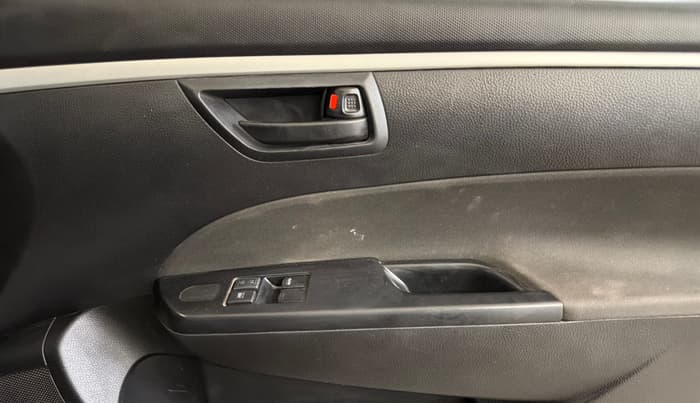 2017 Maruti Swift LXI, Petrol, Manual, 65,171 km, Driver Side Door Panels Control