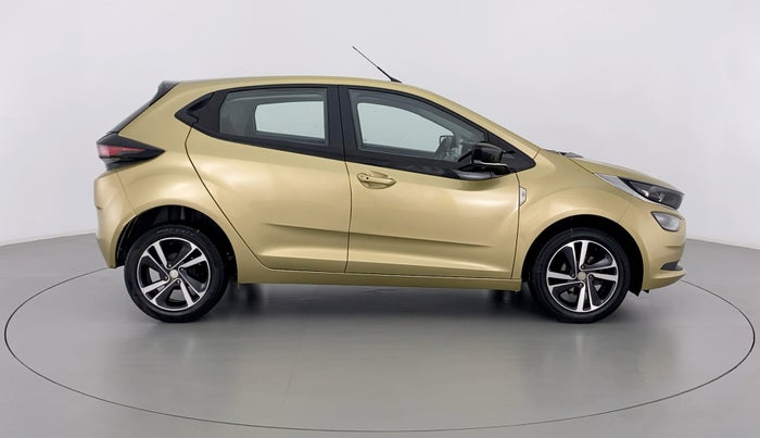 2020 Tata ALTROZ XZ 1.2, Petrol, Manual, 23,095 km, Right Side View