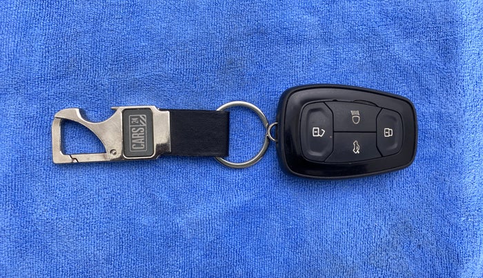 2020 Tata ALTROZ XZ 1.2, Petrol, Manual, 23,095 km, Key Close Up