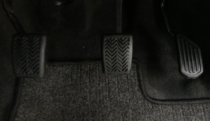 2011 Toyota Etios G, Petrol, Manual, 39,508 km, Pedals