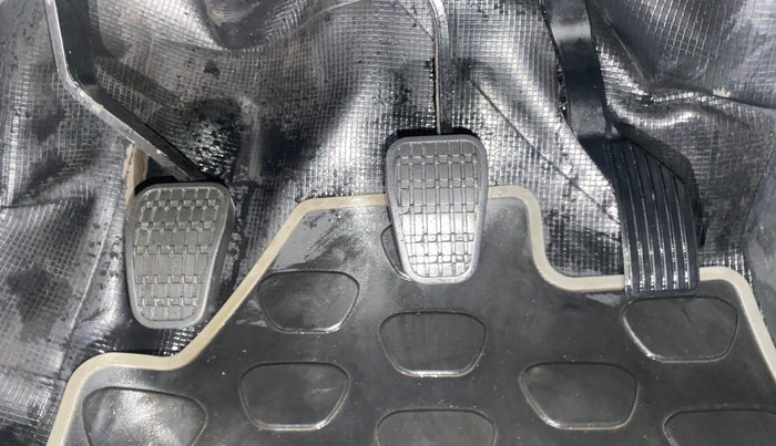 2018 Tata NEXON XZ PLUS DIESEL, Diesel, Manual, 25,476 km, Pedals